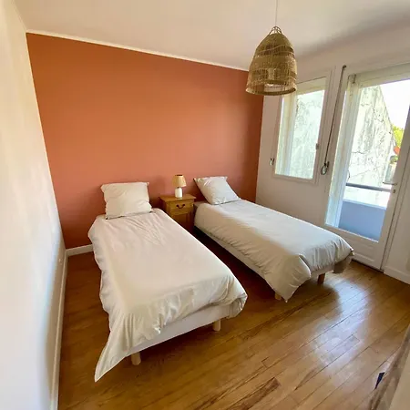 Semesterbostad La Mascotte - Maison Cosy Avec Jardin